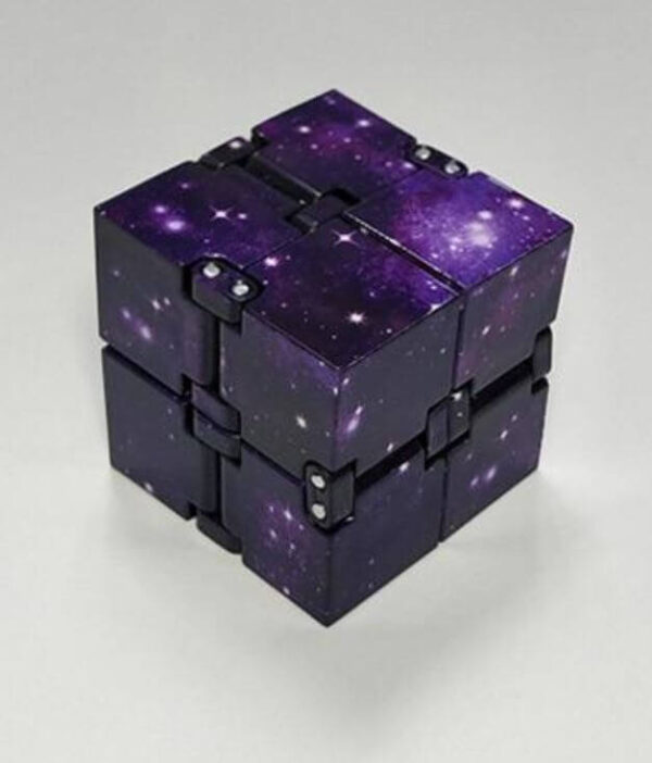 Protistresová kostka Infinity Cube z AliExpress
