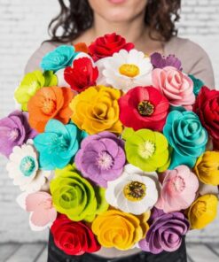 Dřevěná vonící kytice mix barev – 33 květin